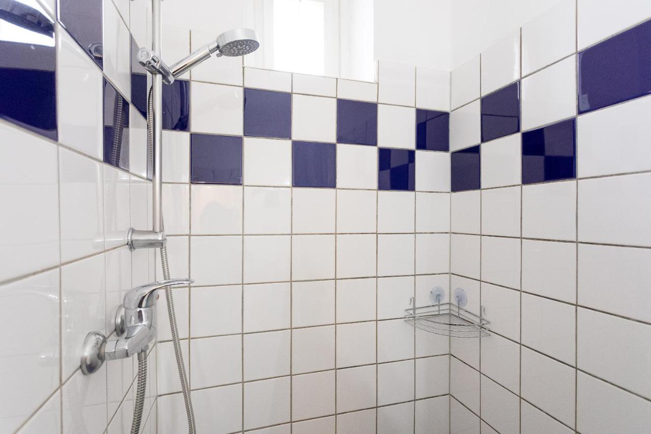 French Balcony - 45M² - Szeneviertel Leilighet Wien Eksteriør bilde