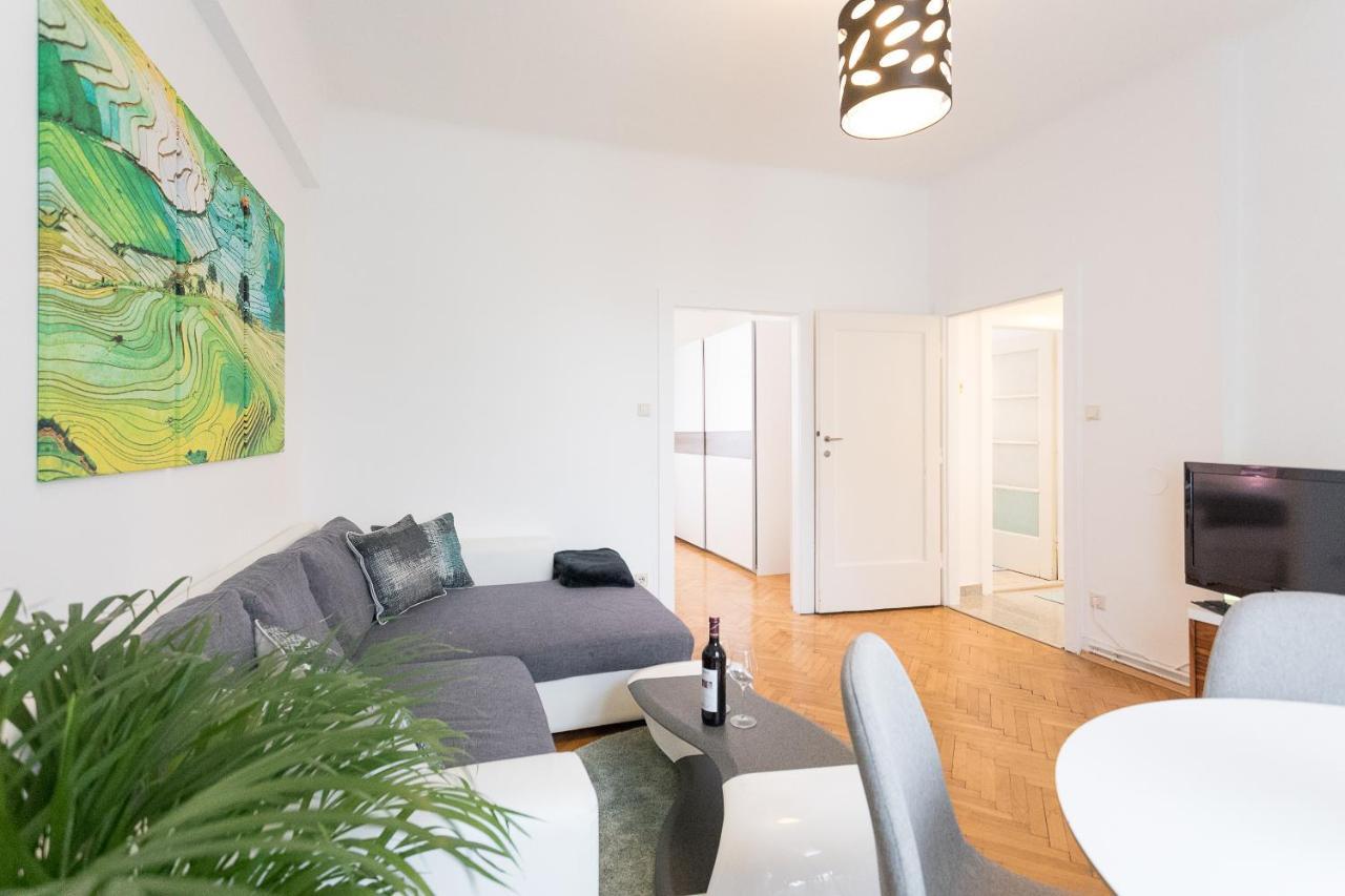 French Balcony - 45M² - Szeneviertel Leilighet Wien Eksteriør bilde