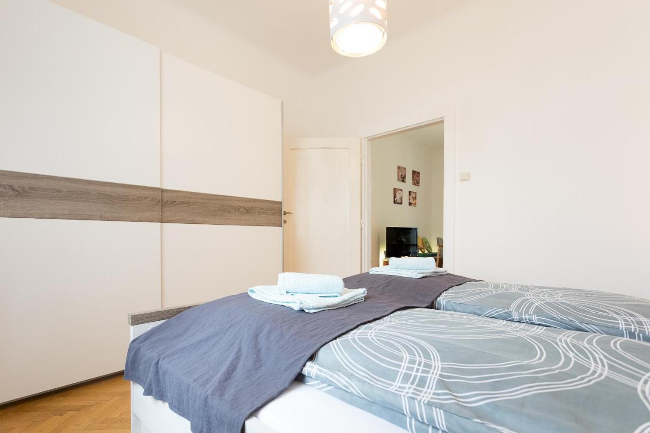 French Balcony - 45M² - Szeneviertel Leilighet Wien Eksteriør bilde