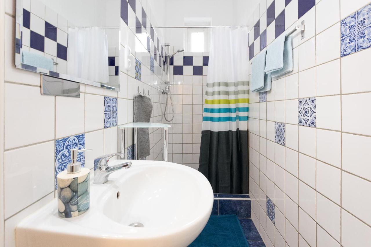 French Balcony - 45M² - Szeneviertel Leilighet Wien Eksteriør bilde