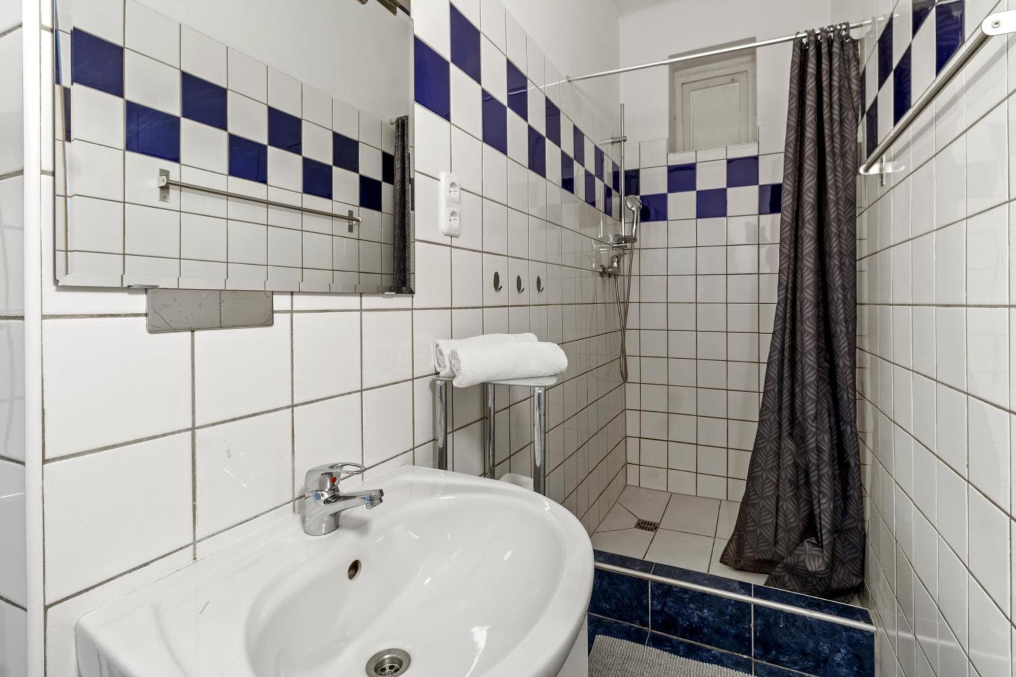 French Balcony - 45M² - Szeneviertel Leilighet Wien Eksteriør bilde